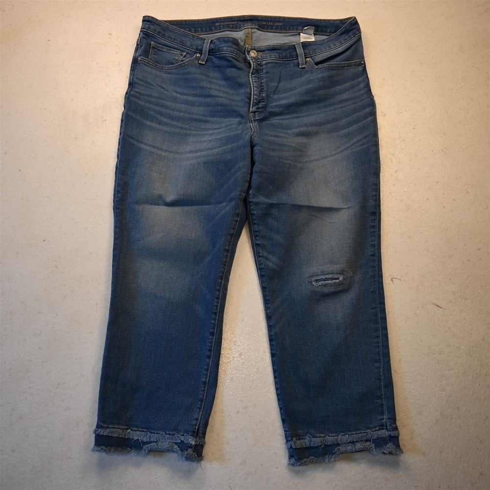 Chicos 16 High Rise So Slimming Girlfriend Slim Leg Crop Light Denim Jeans
